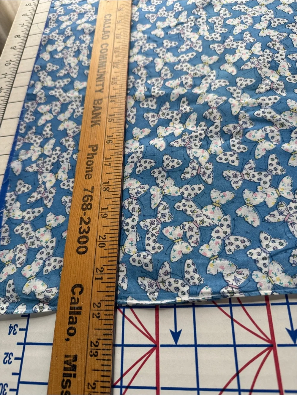 Vintage Blue Butterfly Ditsy Floral Fabric Lightweight 1 3/4 Yards x 44